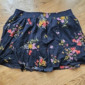 Women's Old Navy Mini Stretch Skirt Floral Pattern